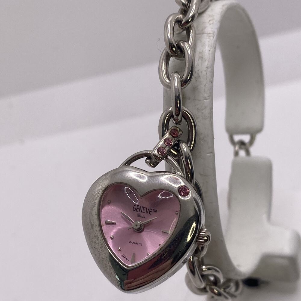 Vintage Geneve Womens Heart Charm Watch Works New Battery
